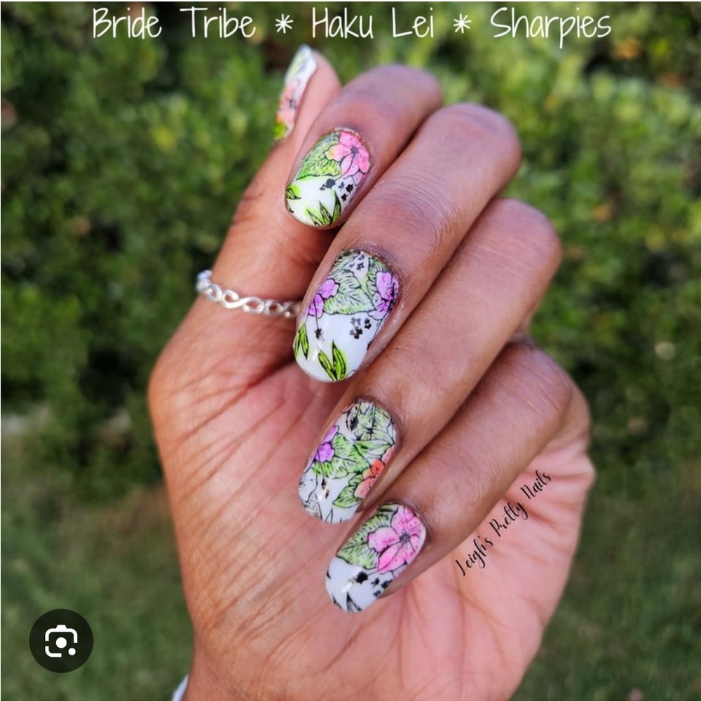 *Retired* Color Street: Haku Lei | Floral Hibiscus Summer Beach Clear Overlay - Picture 2 of 12